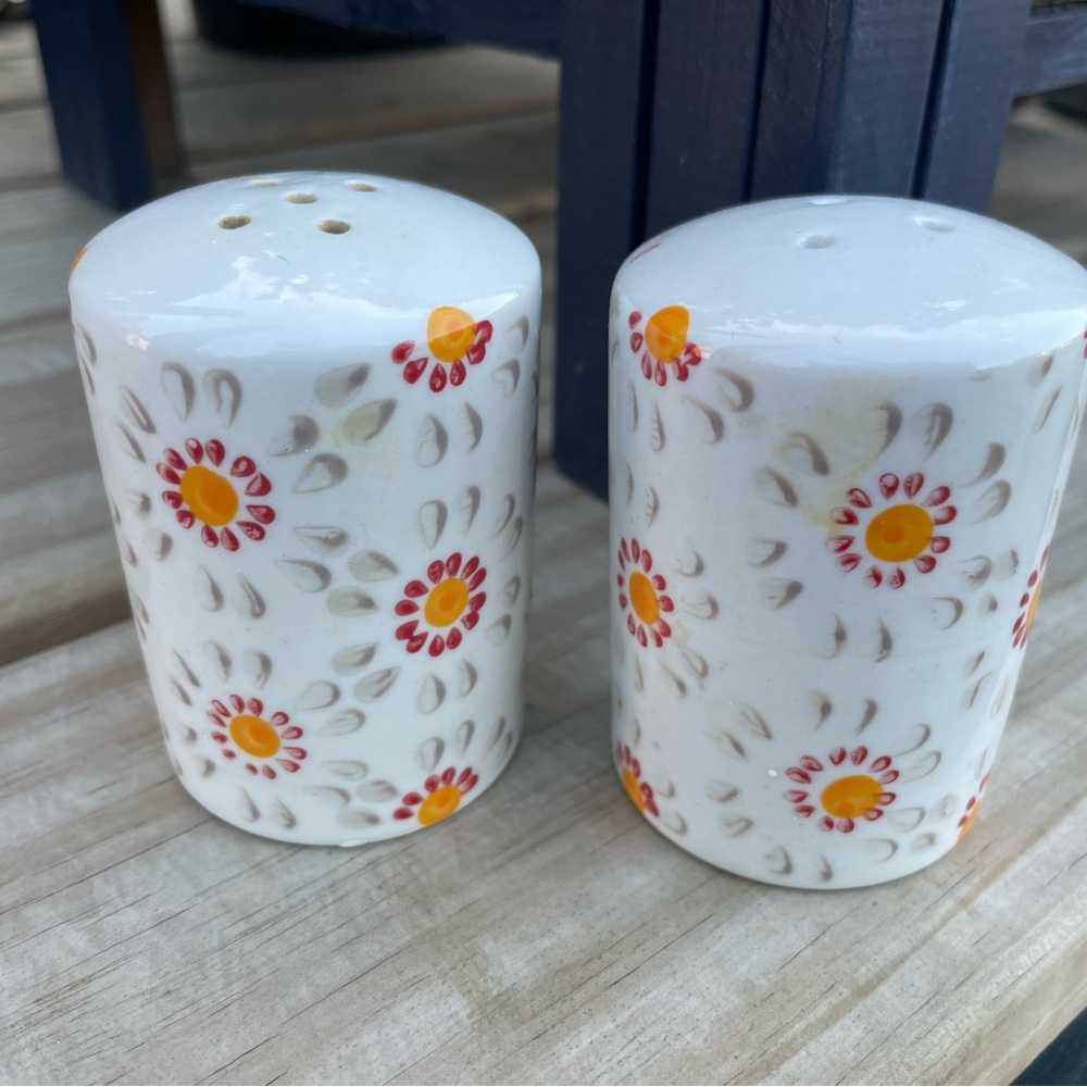 Vintage Floral Cottage Chic Set Retro Salt & Pepper